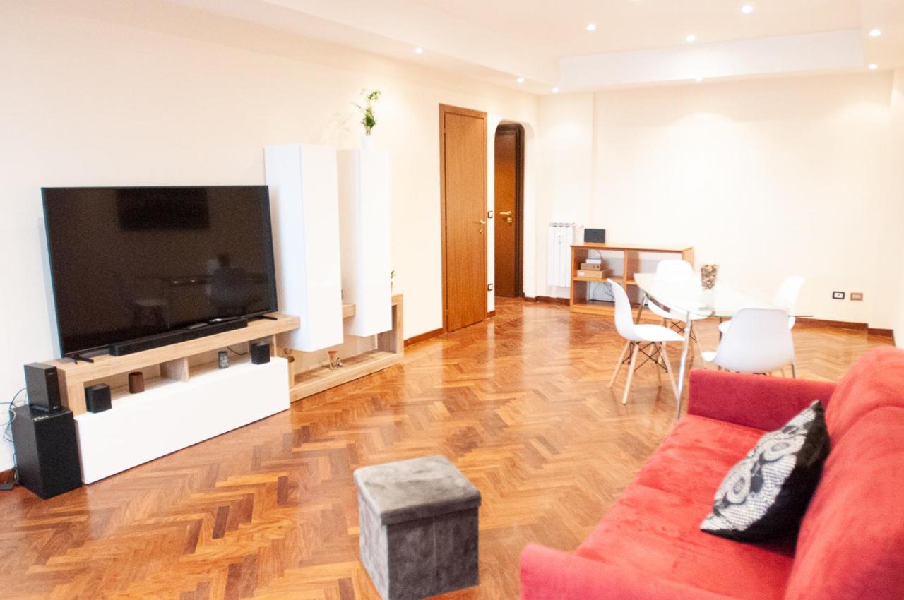 Labanca'S House Apartment โรม ภายนอก รูปภาพ